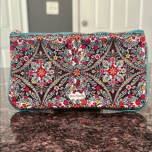 Vera Bradley Kaleidoscope Pattern Retired Spring 2019 Zippered Pouch NWOT - Picture 1 of 13